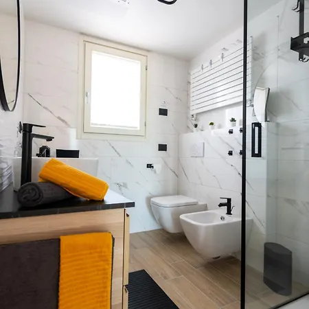 Apartment Casa Coruccia Como